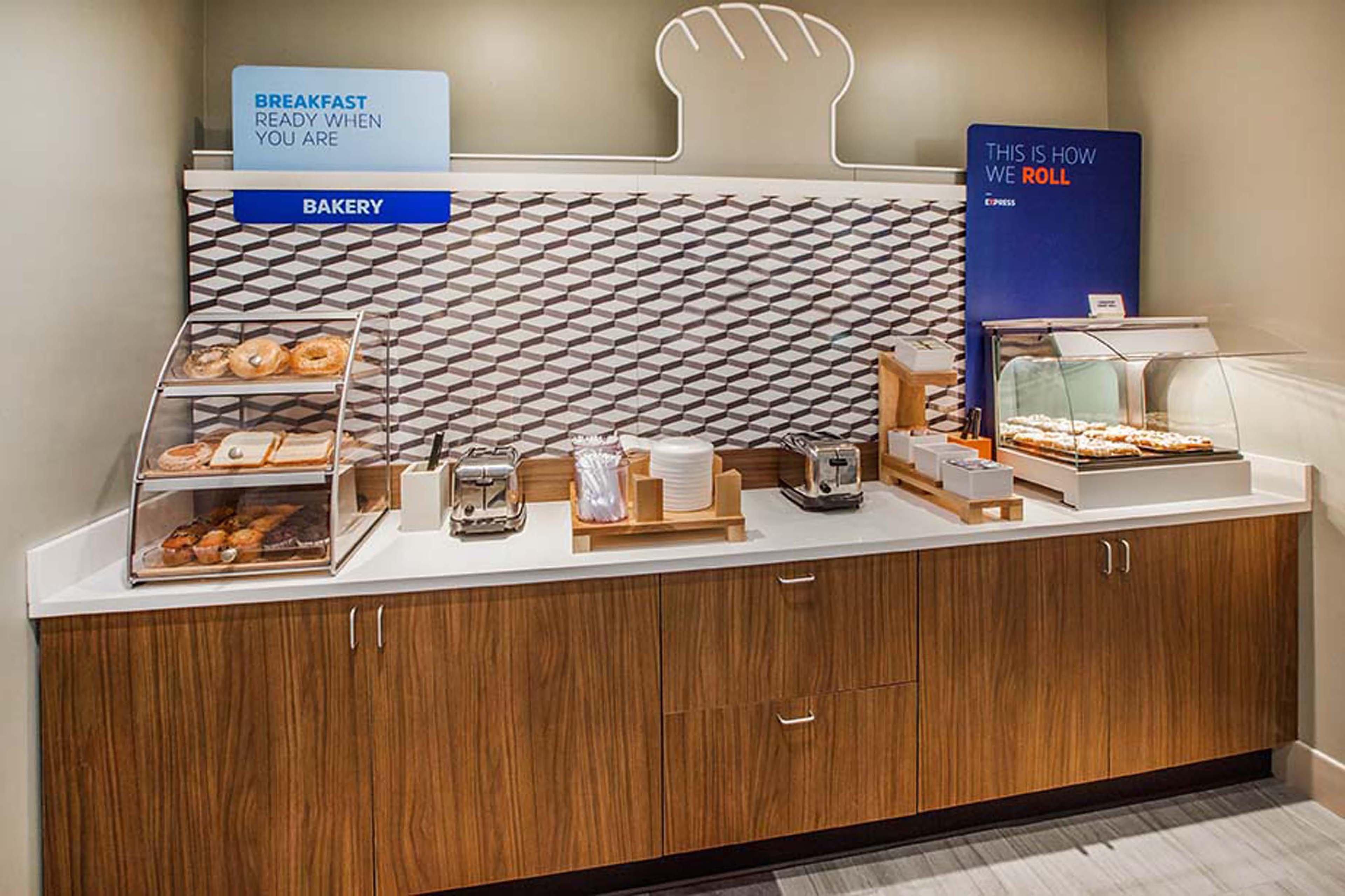 Holiday Inn Express & Suites East Wichita I-35 Andover By Ihg Buitenkant foto
