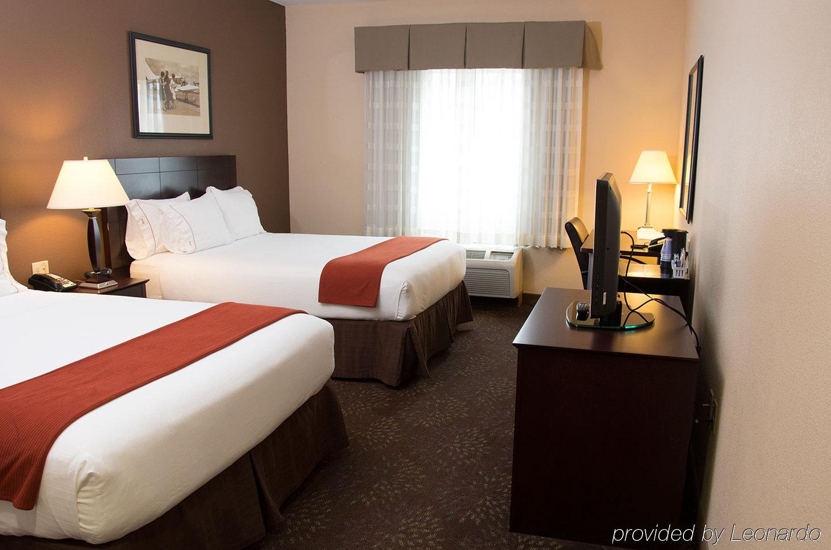 Holiday Inn Express & Suites East Wichita I-35 Andover By Ihg Buitenkant foto