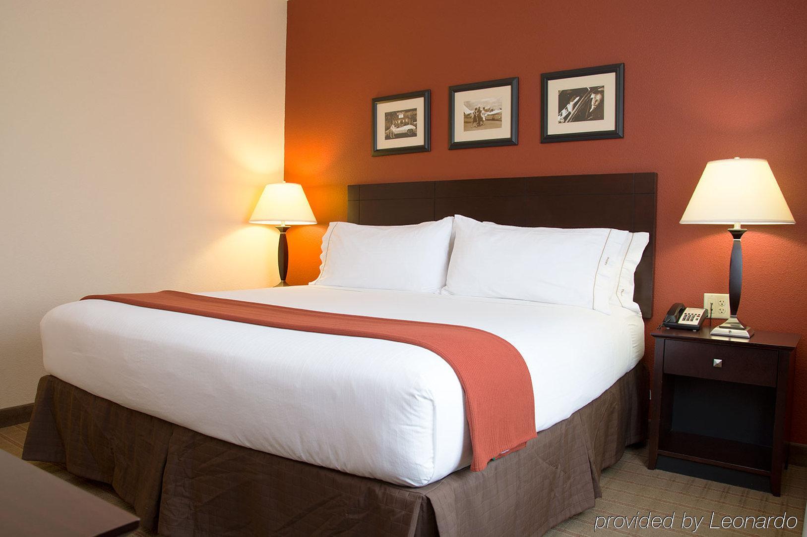 Holiday Inn Express & Suites East Wichita I-35 Andover By Ihg Buitenkant foto