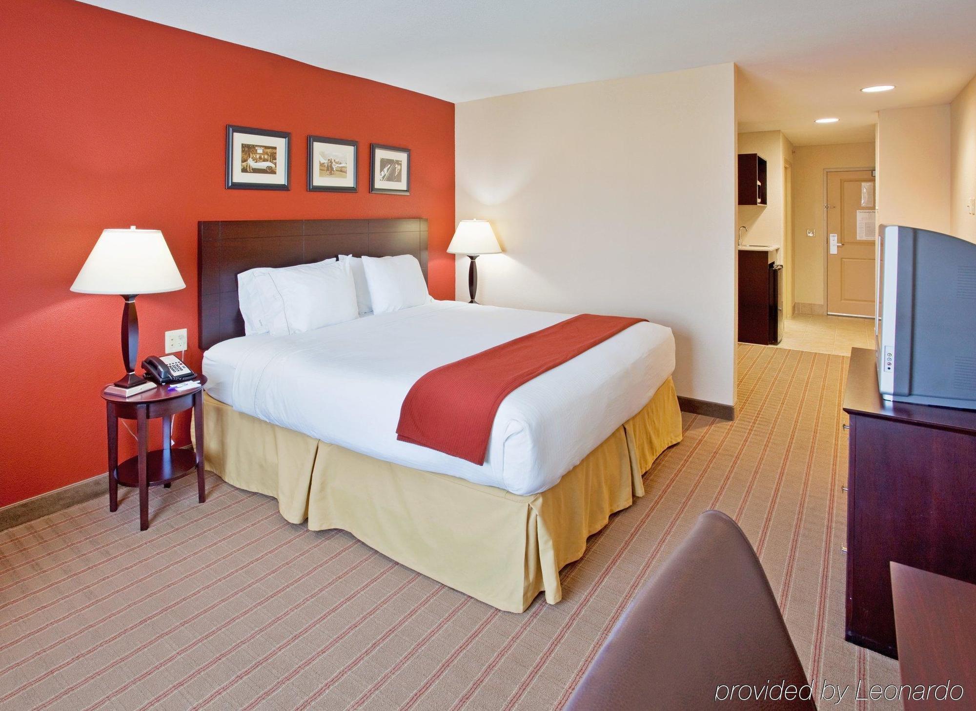 Holiday Inn Express & Suites East Wichita I-35 Andover By Ihg Buitenkant foto