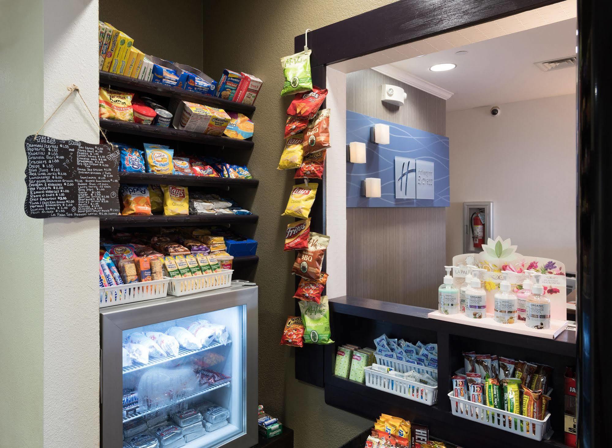 Holiday Inn Express & Suites East Wichita I-35 Andover By Ihg Buitenkant foto