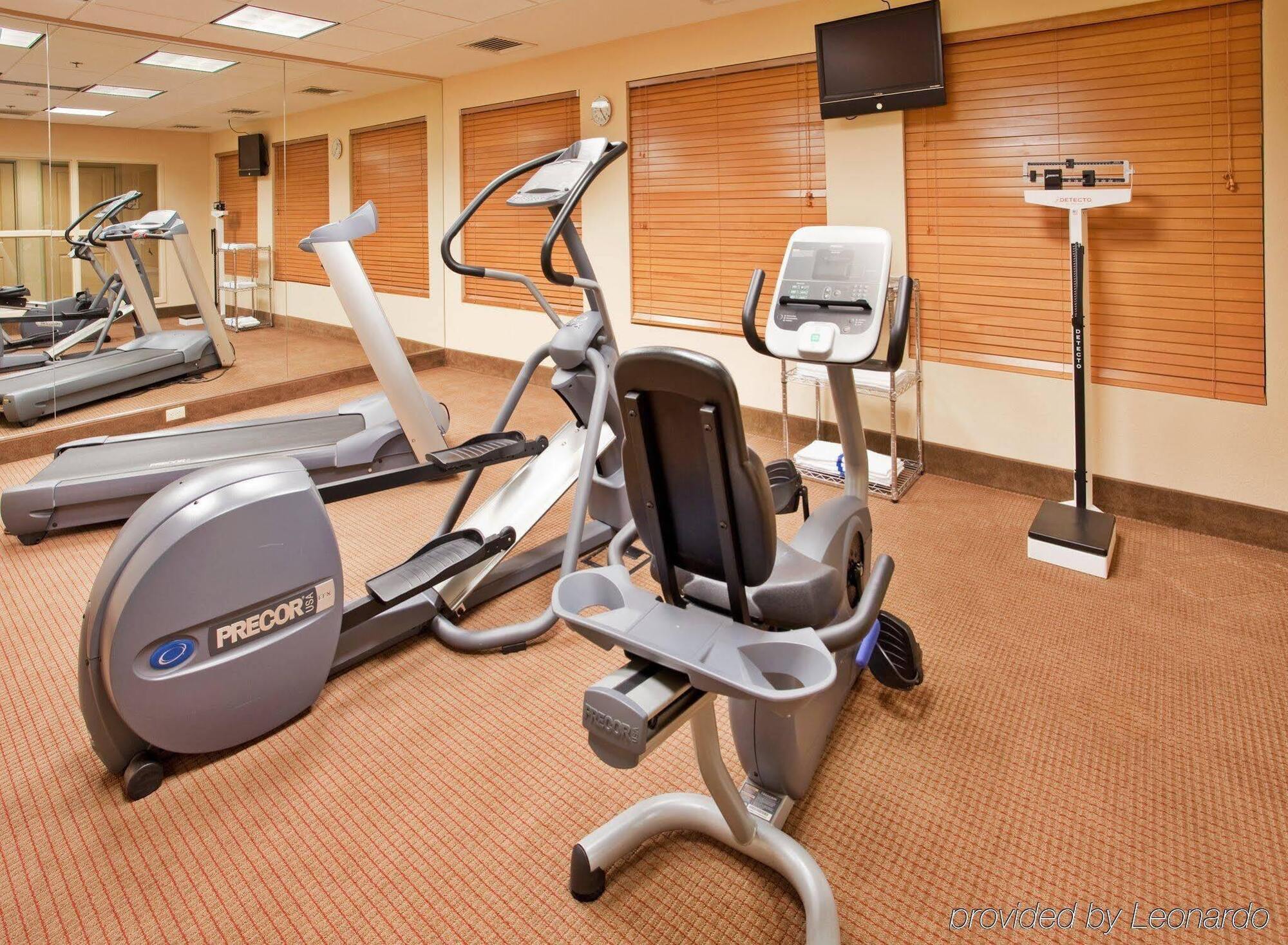 Holiday Inn Express & Suites East Wichita I-35 Andover By Ihg Buitenkant foto